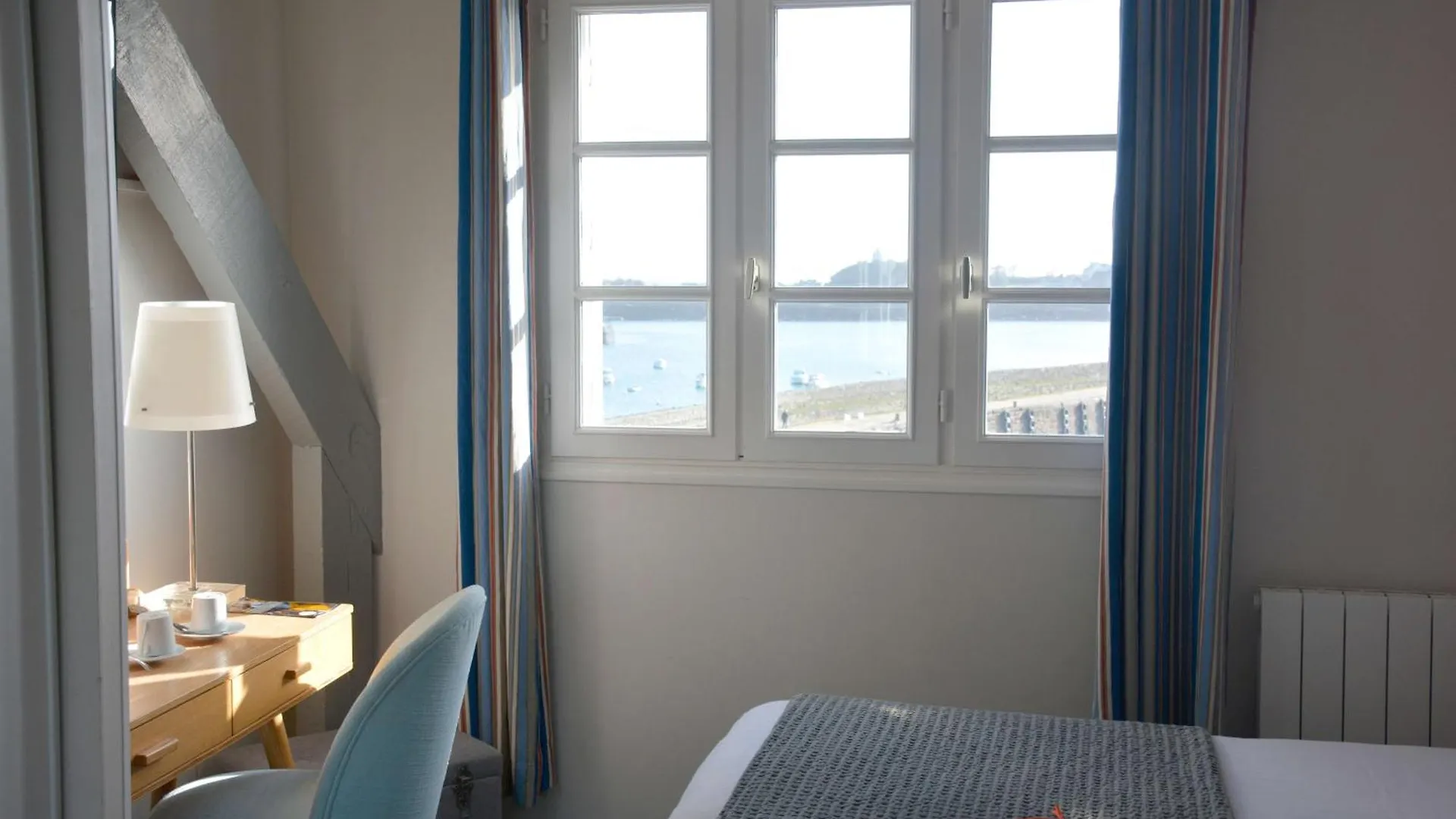 Hotel Du Centre - Chez Janie Roscoff